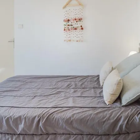 아파트 0 Bedroom In Ile Rousse LʼÎle-Rousse
